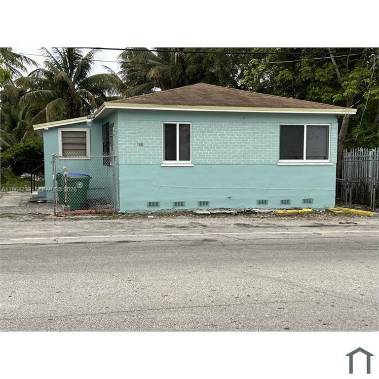 180 NW 71st St 1, Miami, FL 33150