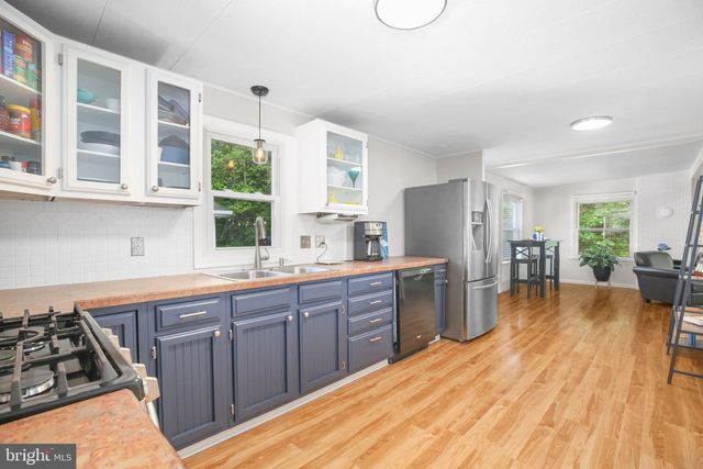 6181 3RD ST, King George, VA 22485