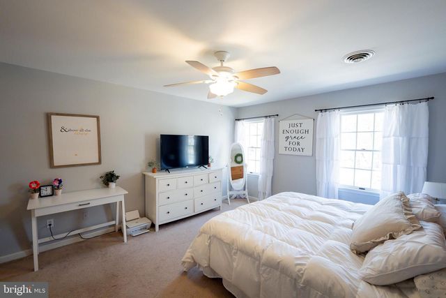 1817 W CLEAR LAKE DR, Salisbury, MD 21804