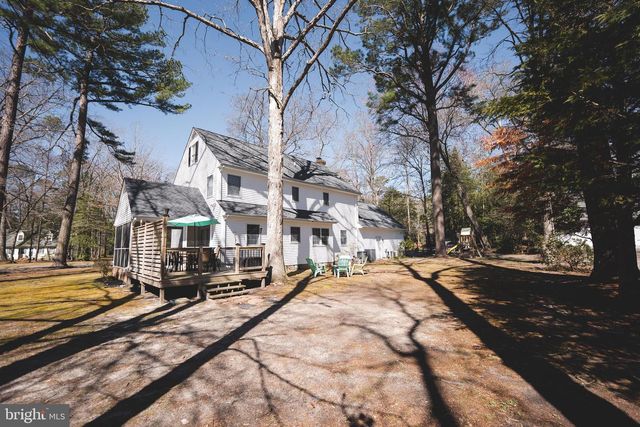 1817 W CLEAR LAKE DR, Salisbury, MD 21804