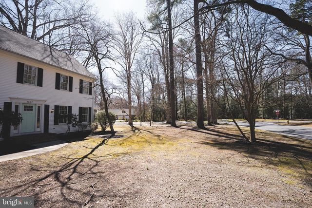 1817 W CLEAR LAKE DR, Salisbury, MD 21804