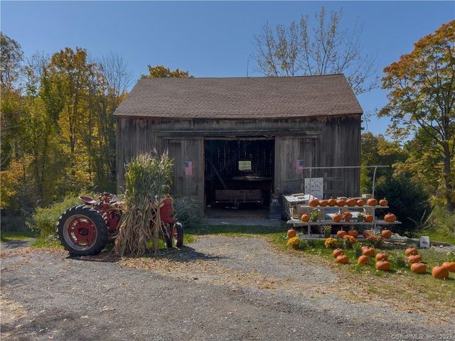 81 & 63 Currituck Road, Newtown, CT 06470