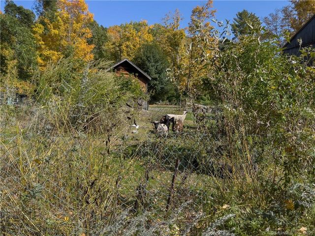 81 & 63 Currituck Road, Newtown, CT 06470