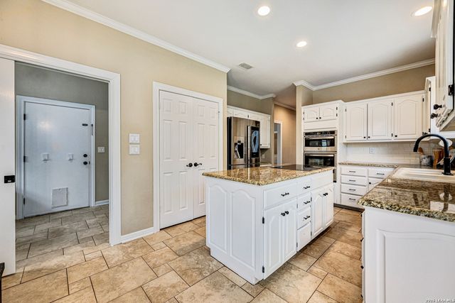 15602 Rose Crest, San Antonio, TX 78248