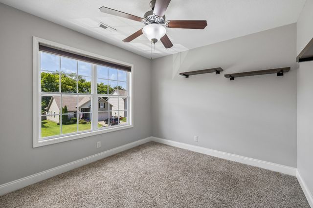 688 Fox Trail Ct, Clarksville, TN 37040