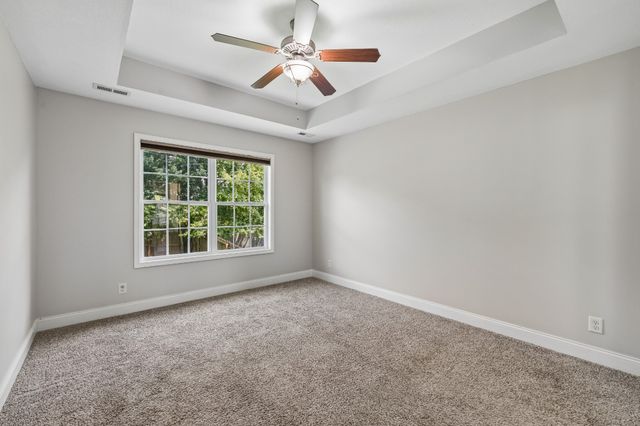 688 Fox Trail Ct, Clarksville, TN 37040