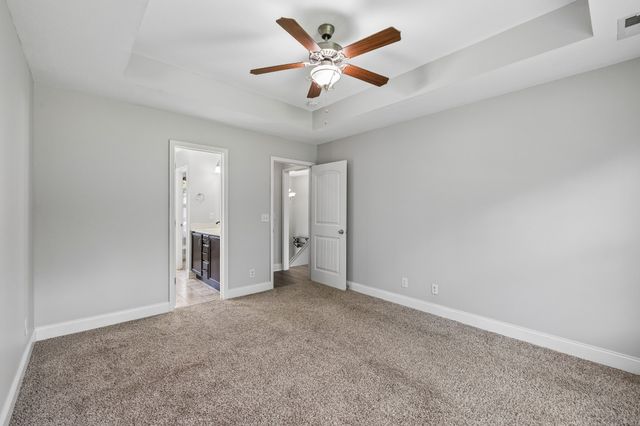 688 Fox Trail Ct, Clarksville, TN 37040