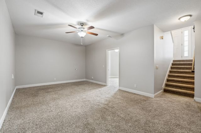 688 Fox Trail Ct, Clarksville, TN 37040
