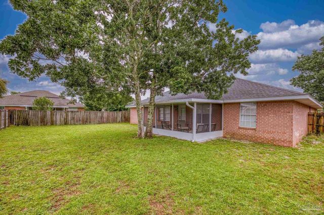 9568 Dynasty Ln, Navarre, FL 32566