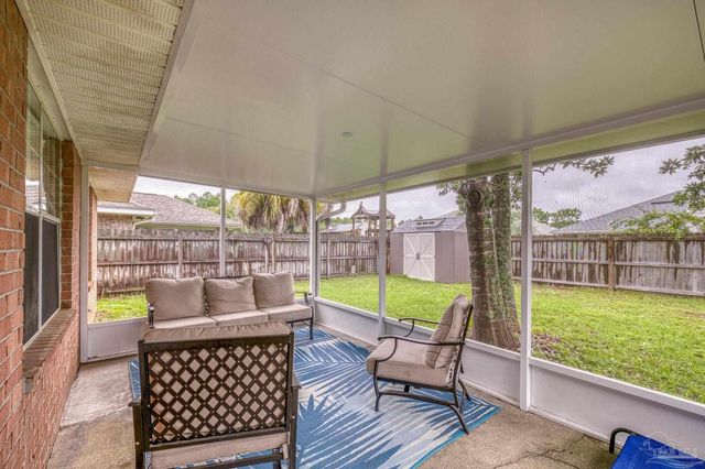 9568 Dynasty Ln, Navarre, FL 32566