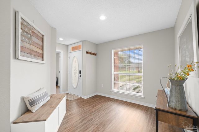 9568 Dynasty Ln, Navarre, FL 32566