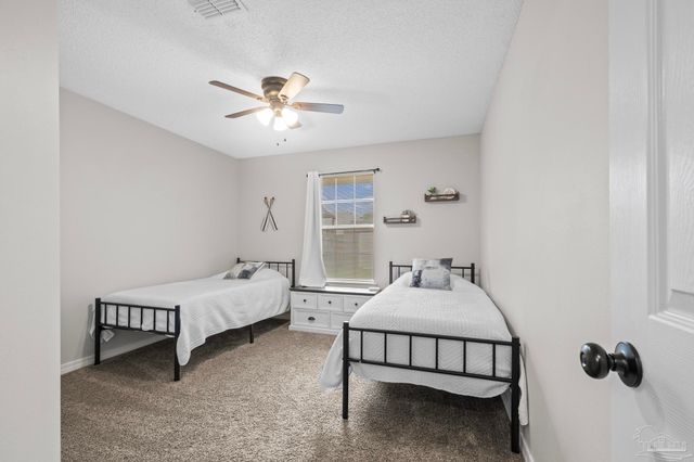 9568 Dynasty Ln, Navarre, FL 32566