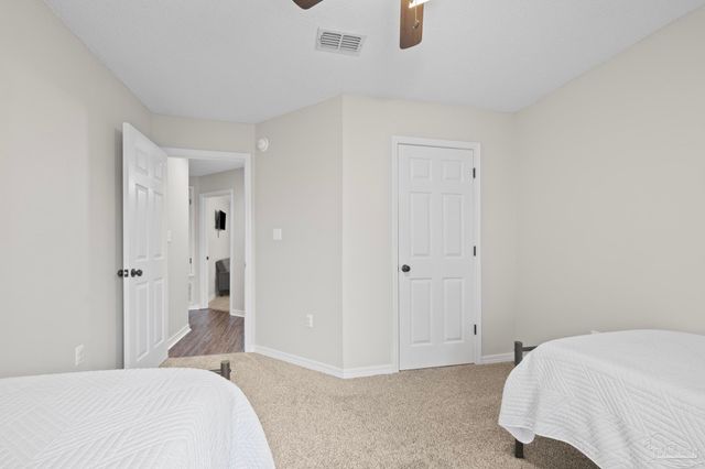 9568 Dynasty Ln, Navarre, FL 32566