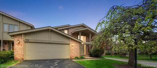 2189 Colony Club Court, West Bloomfield, MI 48322