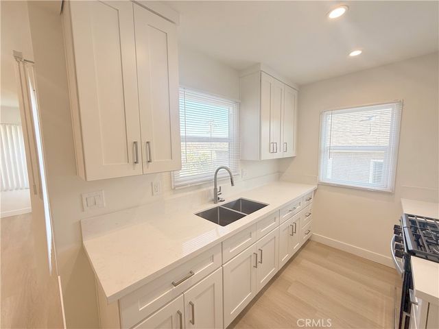 4123 Ocean View Blvd 3, Montrose, CA 91020