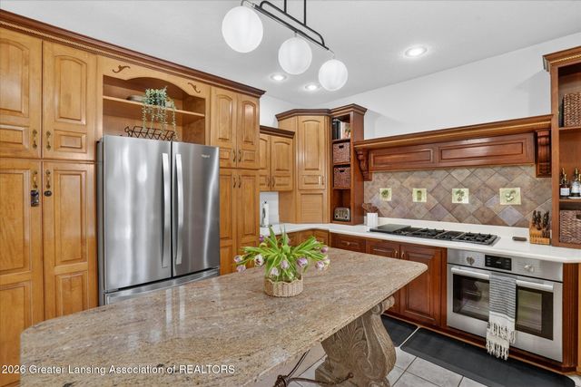 6384 Ridgepond Place, East Lansing, MI 48823