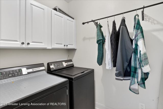 6384 Ridgepond Place, East Lansing, MI 48823