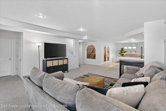 6384 Ridgepond Place, East Lansing, MI 48823