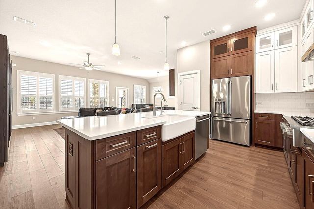 10010 Starry Night Lane, Manvel, TX 77578