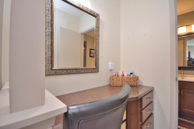 W224N2618 Ridgewood LANE, Waukesha, WI 53186