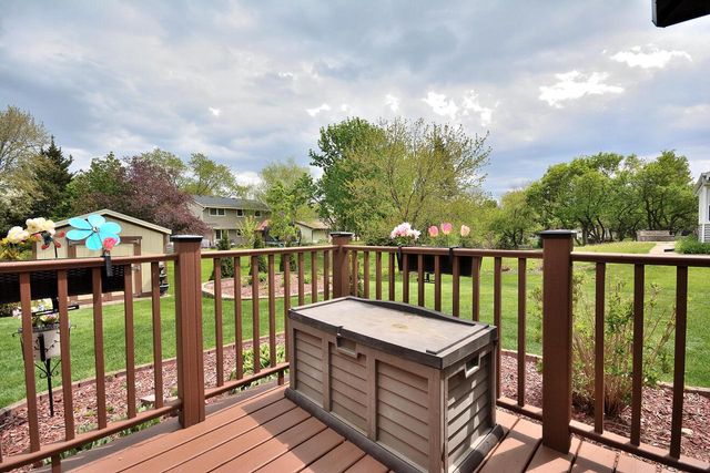 W224N2618 Ridgewood LANE, Waukesha, WI 53186