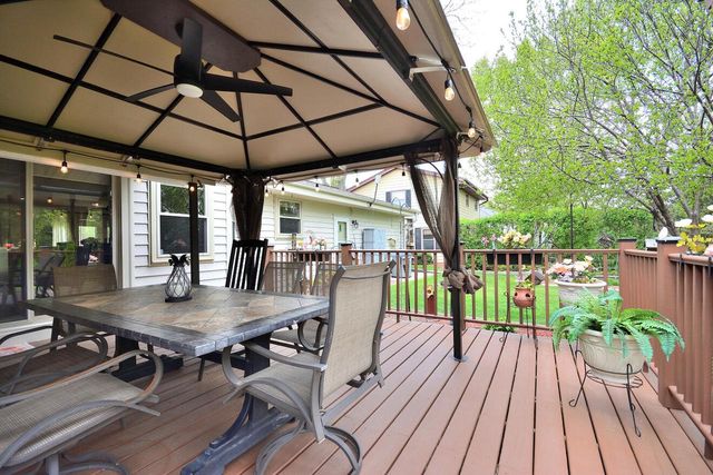 W224N2618 Ridgewood LANE, Waukesha, WI 53186