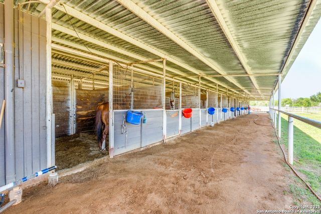 10023 Fm 1303, Floresville, TX 78114