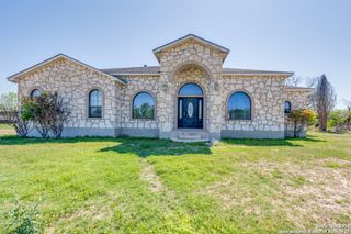 10023 Fm 1303, Floresville, TX 78114