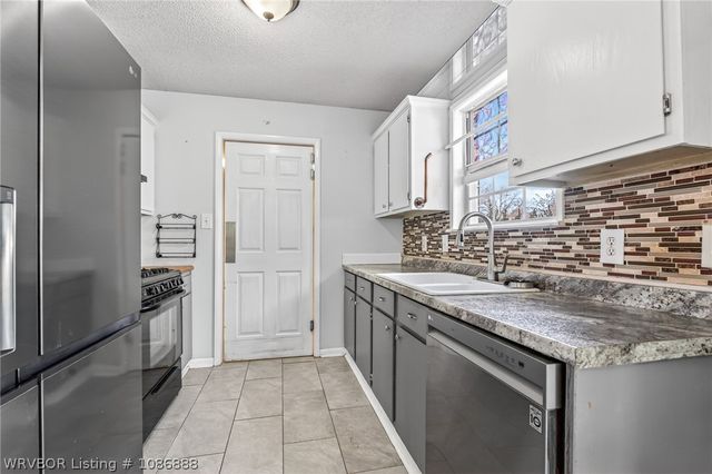 313 Cherrybark Place, Greenwood, AR 72936