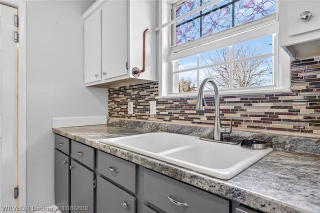 313 Cherrybark Place, Greenwood, AR 72936