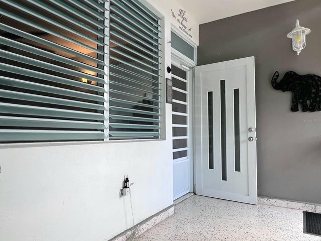 16 URB. LOS MAESTROS, Gurabo, PR 00778