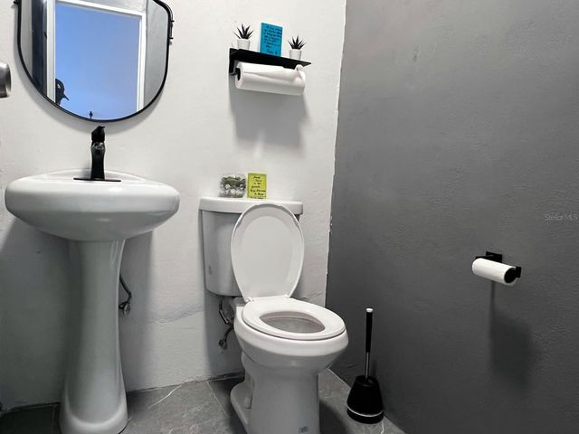 16 URB. LOS MAESTROS, Gurabo, PR 00778