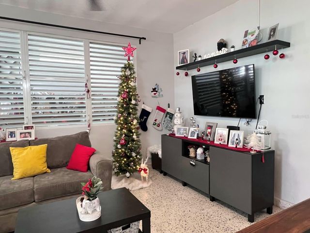 16 URB. LOS MAESTROS, Gurabo, PR 00778