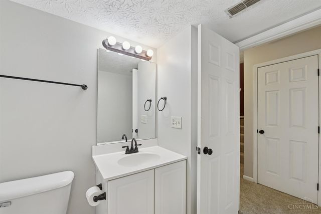 1221 Nottingham Road, Batavia Twp, OH 45102