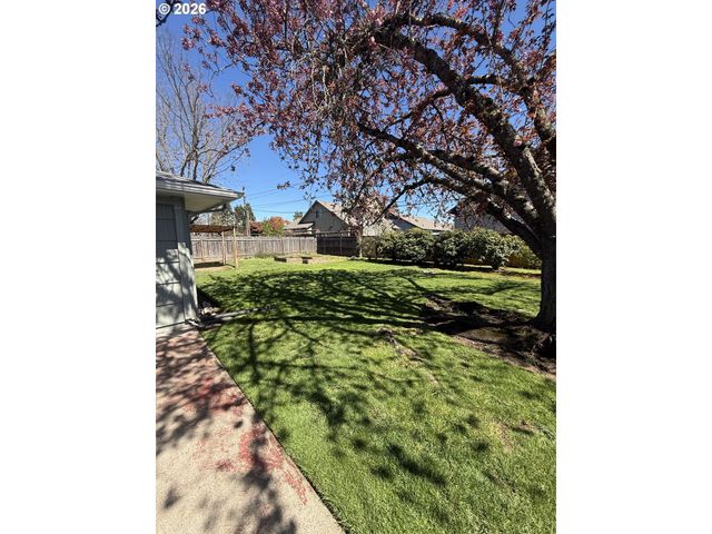 349 VAN DUYN St, Eugene, OR 97401