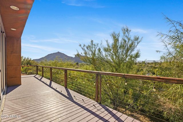 4820 E COTTONTAIL RUN Road N, Paradise Valley, AZ 85253