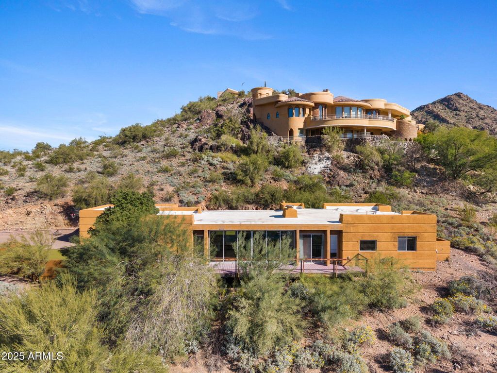 4820 E COTTONTAIL RUN Road N, Paradise Valley, AZ 85253