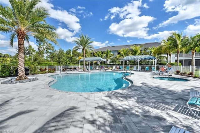 6980 Avalon CIR # 1104, Naples, FL 34112