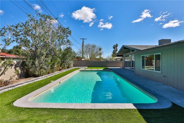 547 Ellen Way, Las Vegas, NV 89104