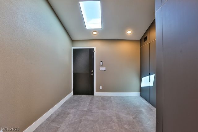 547 Ellen Way, Las Vegas, NV 89104