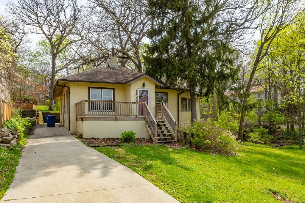 5420 Ingersoll Avenue, Des Moines, IA 50312