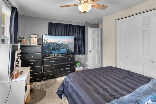 1942 Oliver Avenue N, Minneapolis, MN 55411