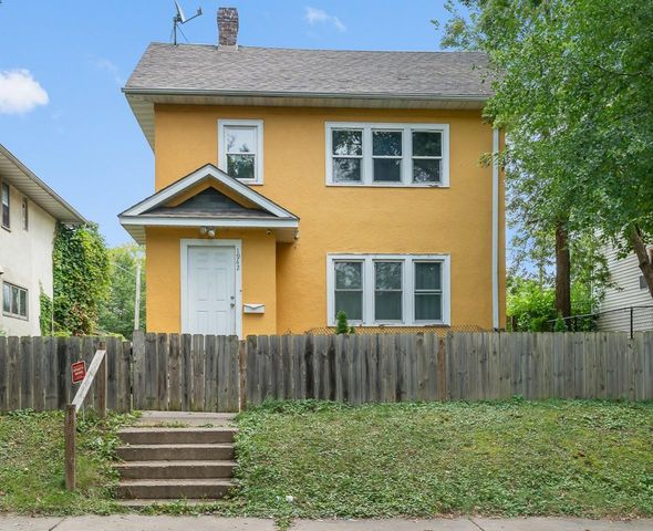 1942 Oliver Avenue N, Minneapolis, MN 55411