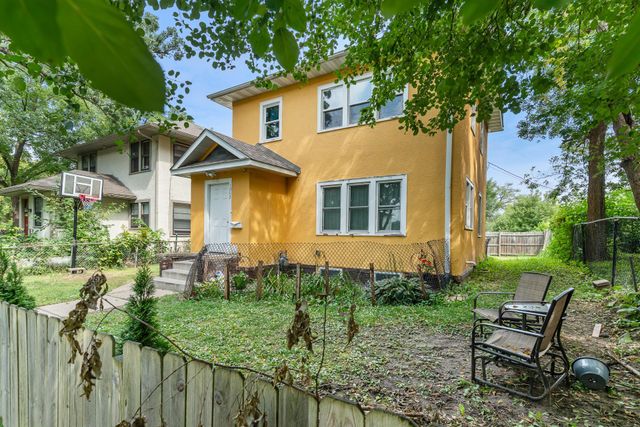 1942 Oliver Avenue N, Minneapolis, MN 55411