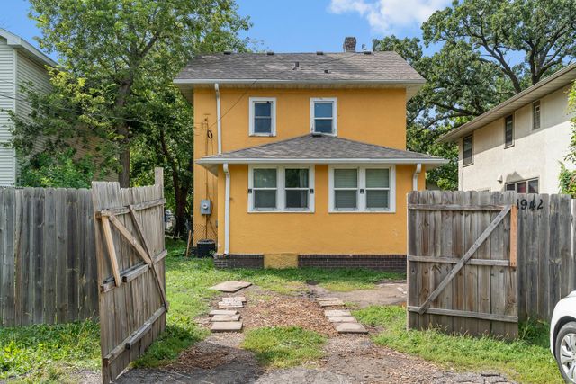 1942 Oliver Avenue N, Minneapolis, MN 55411