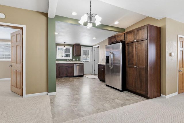 1017 6TH AVENUE, Stevens Point, WI 54481