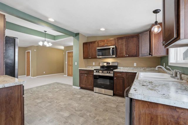 1017 6TH AVENUE, Stevens Point, WI 54481