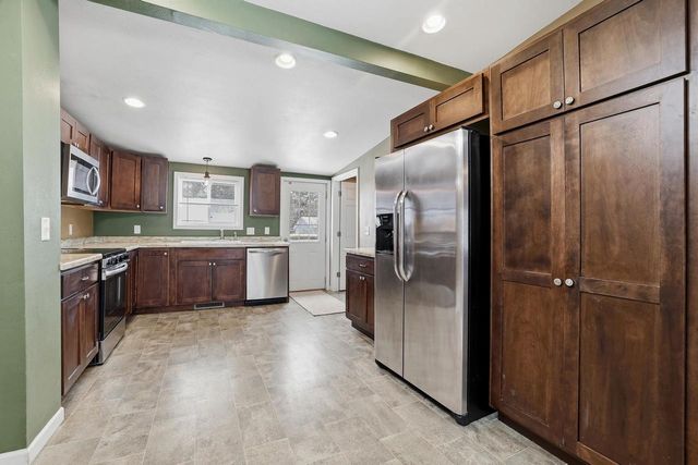 1017 6TH AVENUE, Stevens Point, WI 54481