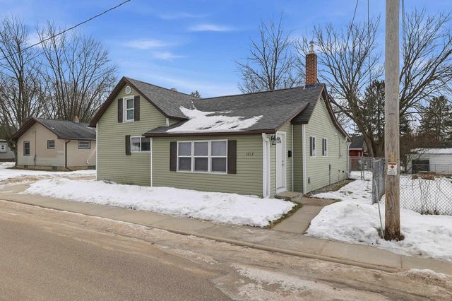 1017 6TH AVENUE, Stevens Point, WI 54481