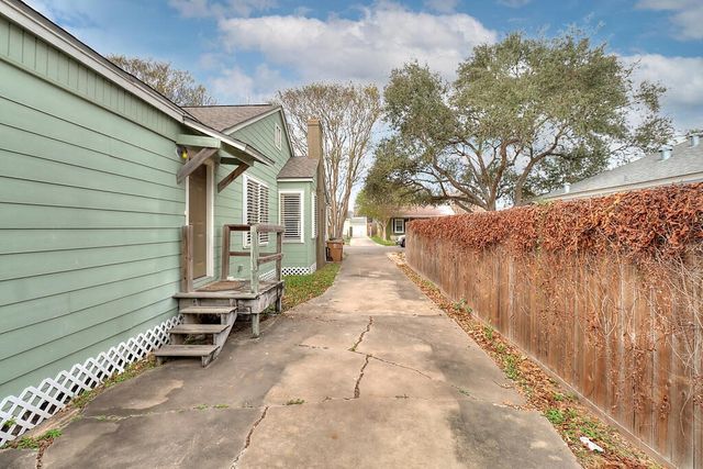 441 Indiana Ave, Corpus Christi, TX 78404